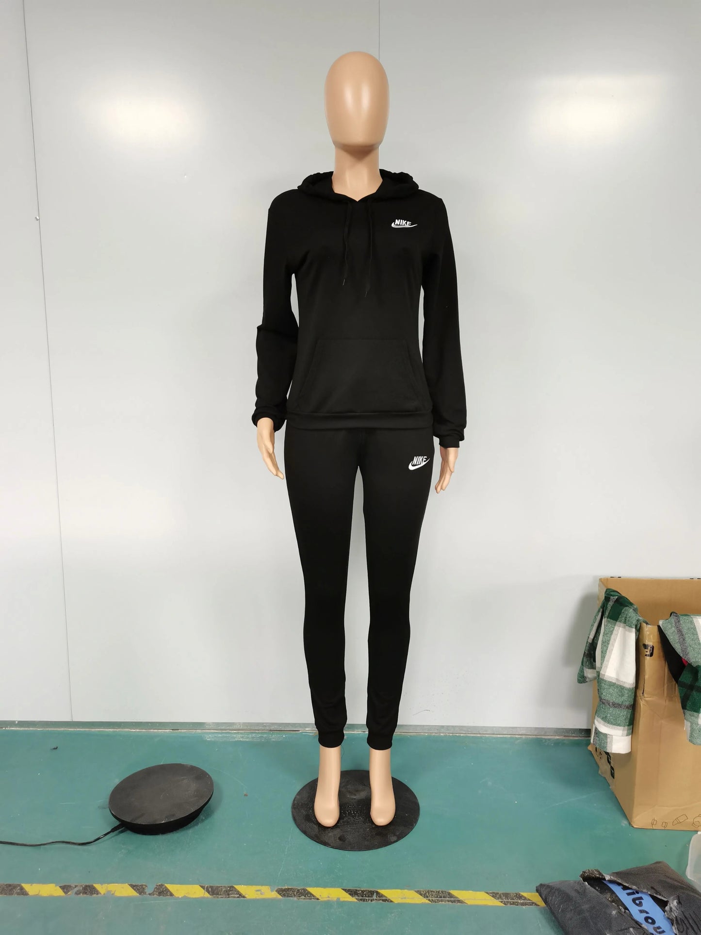 Women NIKE Sets